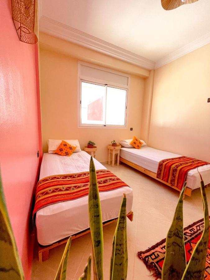 Monkey'S Guest House - Ocean View Rooms & Apartment With Rooftop Tamraght Exterior photo