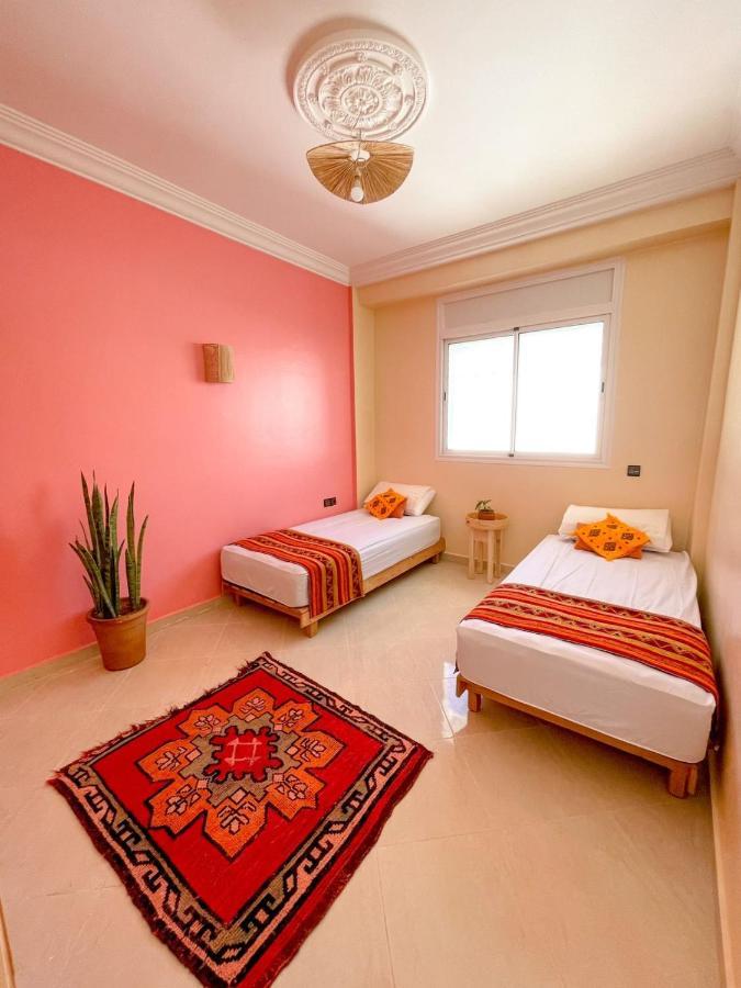 Monkey'S Guest House - Ocean View Rooms & Apartment With Rooftop Tamraght Exterior photo