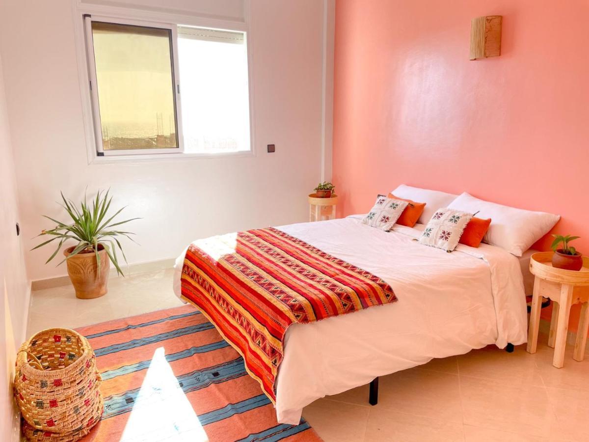 Monkey'S Guest House - Ocean View Rooms & Apartment With Rooftop Tamraght Exterior photo