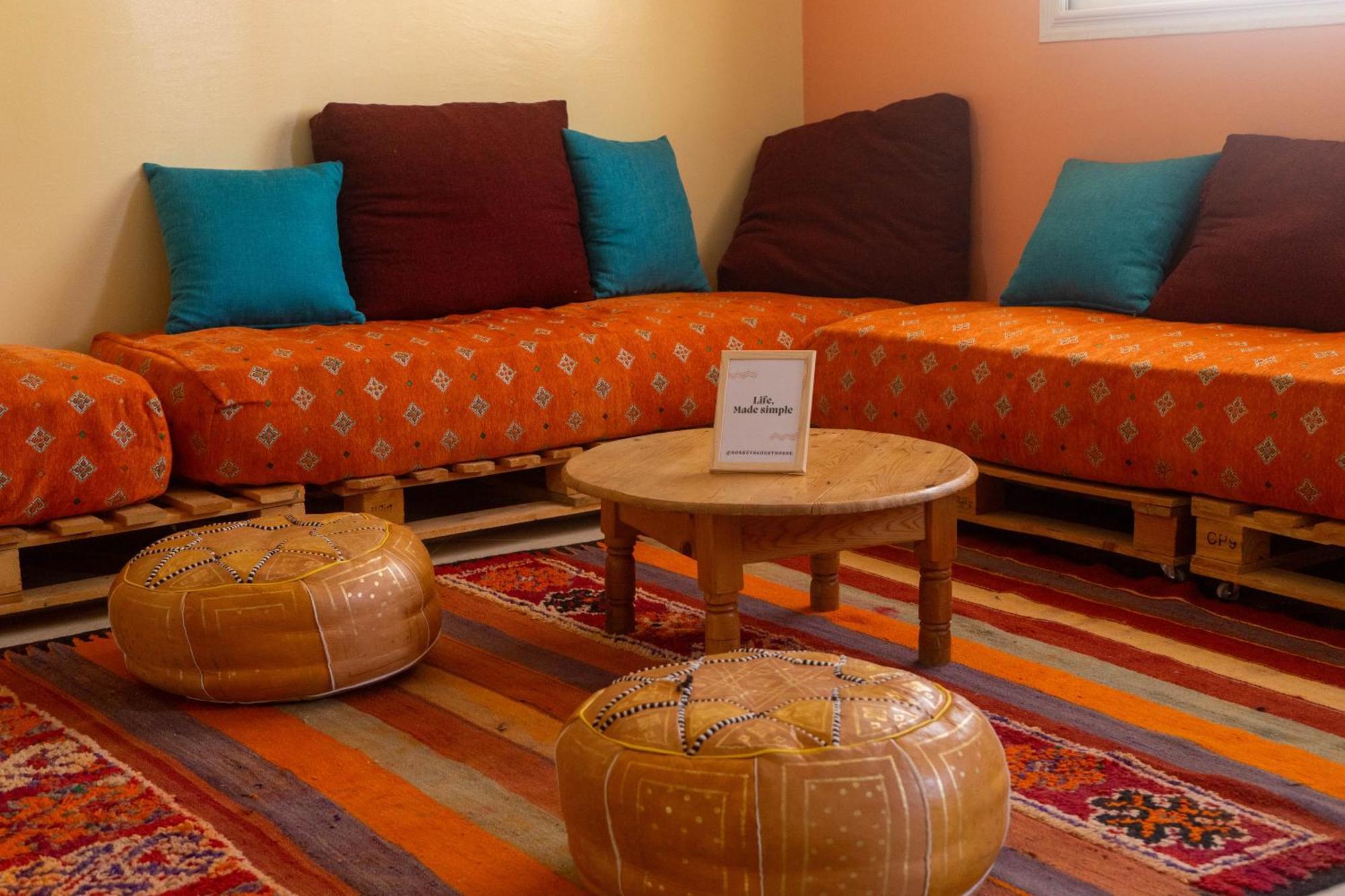 Monkey'S Guest House - Ocean View Rooms & Apartment With Rooftop Tamraght Exterior photo