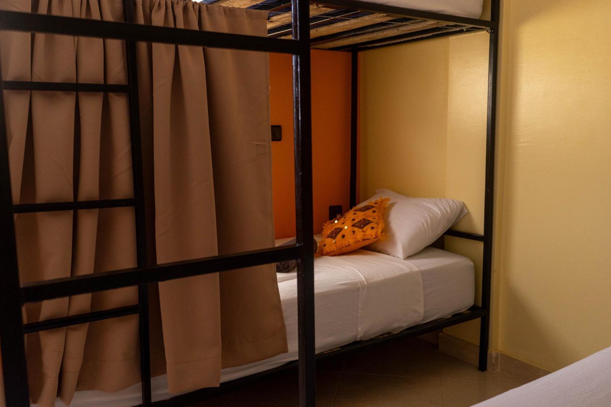 Monkey'S Guest House - Ocean View Rooms & Apartment With Rooftop Tamraght Exterior photo